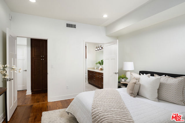 627 Deep Valley Drive, Rolling Hills Estates CA: https://media.crmls.org/mediaz/2125b85b-d44e-49e3-b697-7dd8d5385b93.jpg