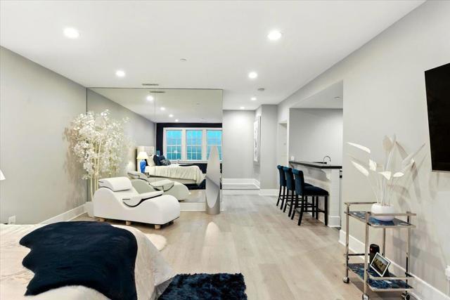 16218 George St, Los Gatos CA: https://media.crmls.org/mediaz/2125d3bb-5b49-4904-bdda-04e683d7744a.jpg