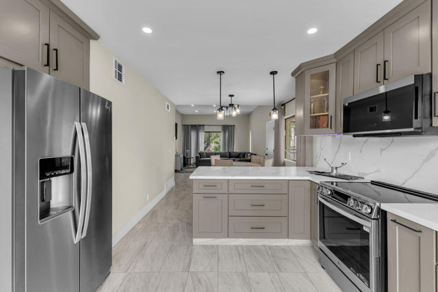 5803 Los Santos Drive #19, Palm Springs, CA 92264