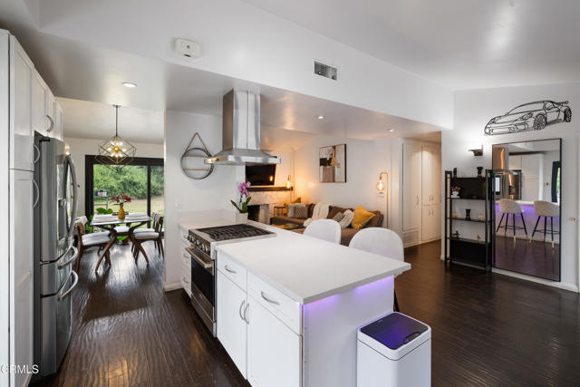 Detail Gallery Image 16 of 34 For 1445 Washburn Rd, Pasadena,  CA 91105 - 3 Beds | 2 Baths