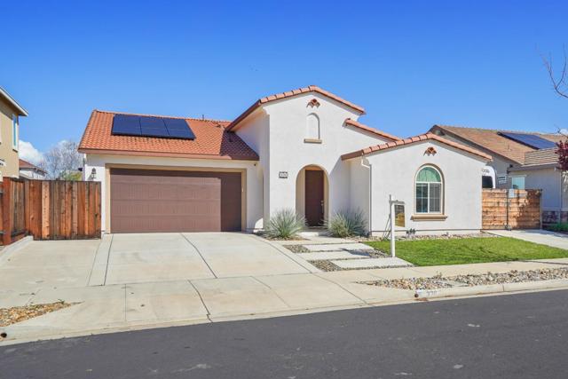 336 Wilmington Court, Brentwood CA: https://media.crmls.org/mediaz/2127fa29-f7ab-4a09-a882-0e7ea02c1727.jpg