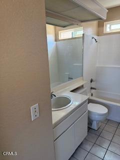 15437 Braun Court, Moorpark CA: https://media.crmls.org/mediaz/212813dd-c111-4ec8-b80d-1653242653a2.jpg