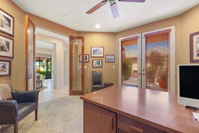 Image 26 of 73 For 50420 Via Amante