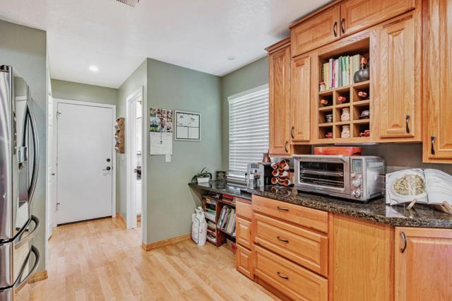 17165 Creekside Circle, Morgan Hill CA: https://media.crmls.org/mediaz/212b7b60-a5a4-4f55-9208-a650eb2aaf72.jpg