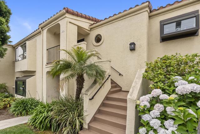 3133 Vista Rica, Carlsbad CA: https://media.crmls.org/mediaz/212b867a-a01c-4ed9-8ada-ee2ec93a75c3.jpg