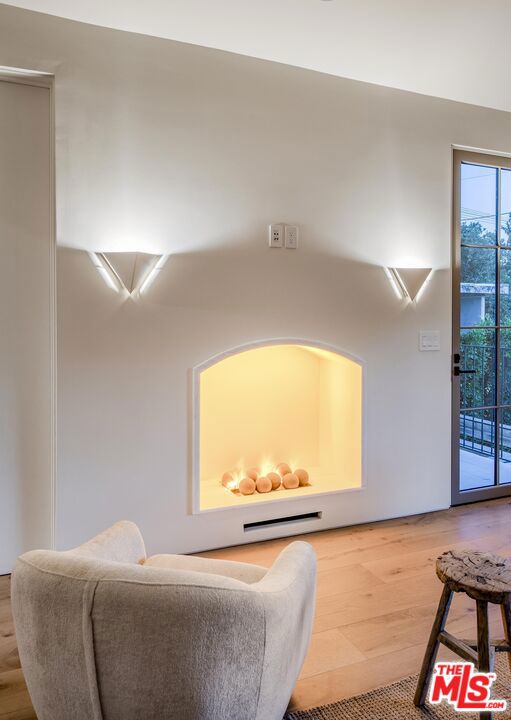 4209 Vantage Avenue, Studio City CA: https://media.crmls.org/mediaz/212eecd9-5a1c-45ed-b33d-30ea707b1ec2.jpg