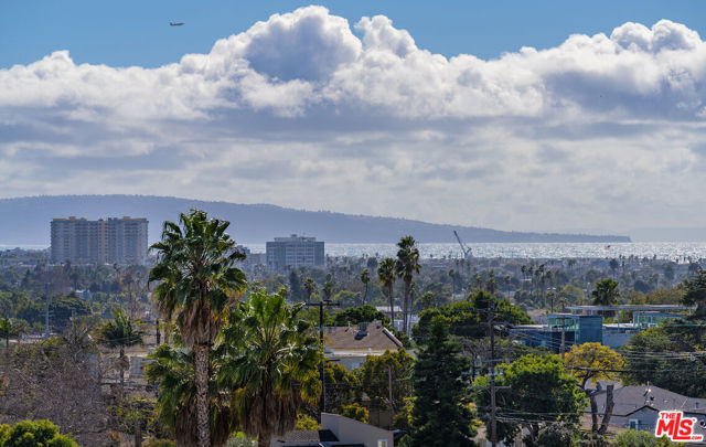 1212 Ocean Park Boulevard, 15 photo 3