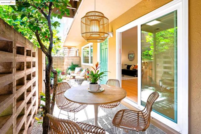 1337 Henry Street, Berkeley CA: https://media.crmls.org/mediaz/21302c30-1edd-4354-8b86-e54bb2696885.jpg