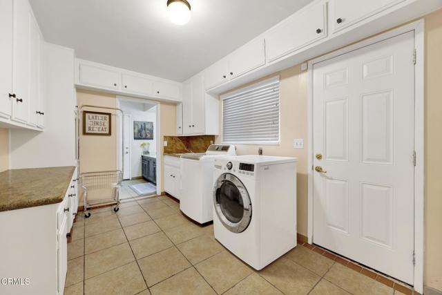 Detail Gallery Image 14 of 50 For 9816 Calvin Avenue, Northridge,  CA 91324 - 6 Beds | 4/2 Baths