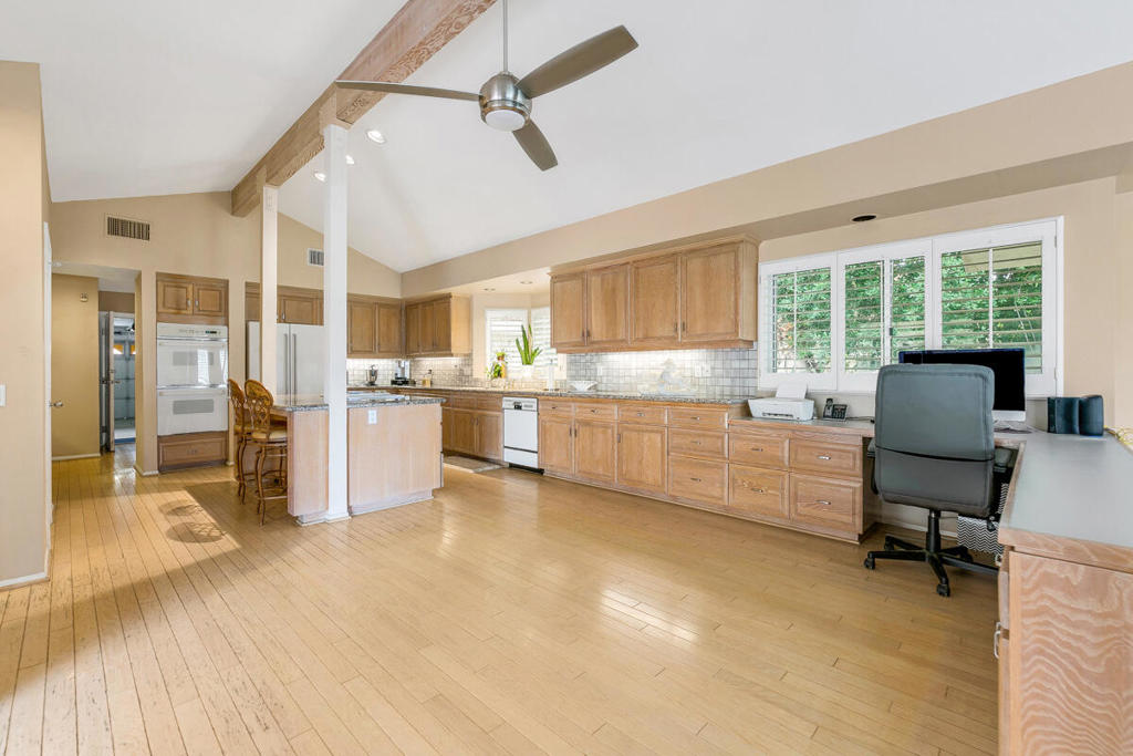 MLS #219136971DA image #16