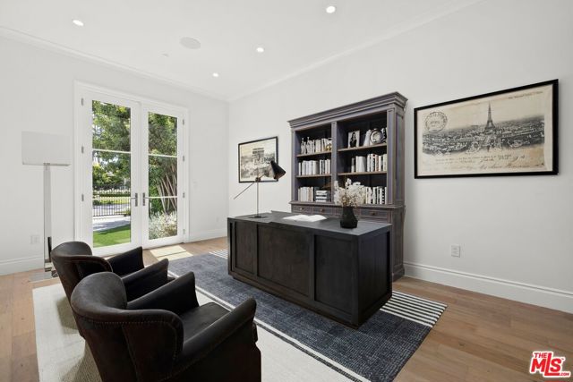 Image 5 of 42 For 722 Camden Drive