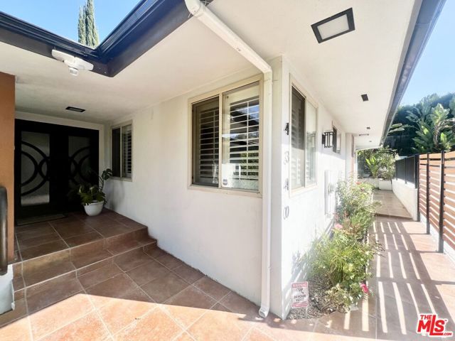 4340 Sepulveda Boulevard, Sherman Oaks CA: https://media.crmls.org/mediaz/2133137c-e896-4617-a171-b4b4d83c3697.jpg