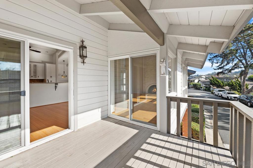 MLS #250044131SD image #14