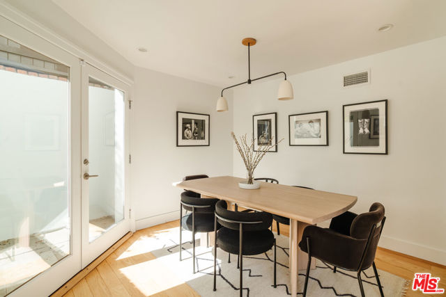 2261 Vasanta Way, Los Angeles CA: https://media.crmls.org/mediaz/21338ec7-93d8-4b87-b00f-7de5ca226dca.jpg