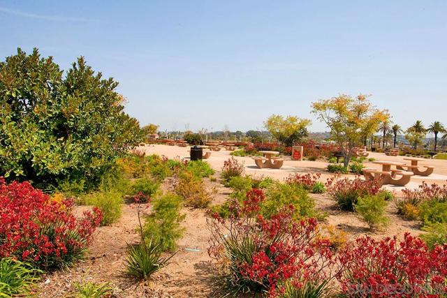 2852 Laning Road, San Diego CA: https://media.crmls.org/mediaz/2134cddb-9891-4e99-9689-be06bc594245.jpg