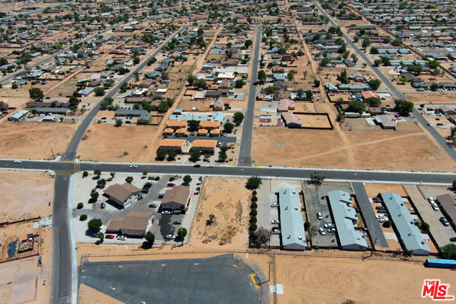 0 Powhatan Road, Apple Valley CA: https://media.crmls.org/mediaz/21353dc6-bf1f-4905-9867-63d339e312a2.jpg