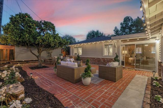 1216 Hermosa Way, San Jose CA: https://media.crmls.org/mediaz/21357060-2b05-4c27-a572-67998f36462e.jpg