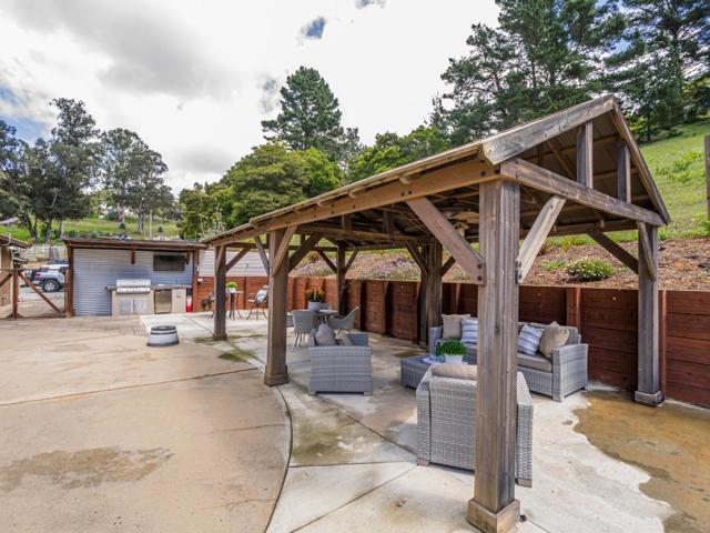 20150 Tarawild Court, Prunedale CA: https://media.crmls.org/mediaz/2135a403-f9d8-4dd1-9576-f2e801c5f8fc.jpg
