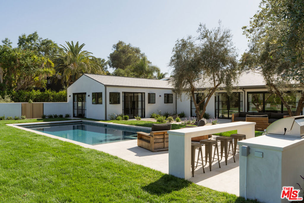 99 Sierra Vista Road