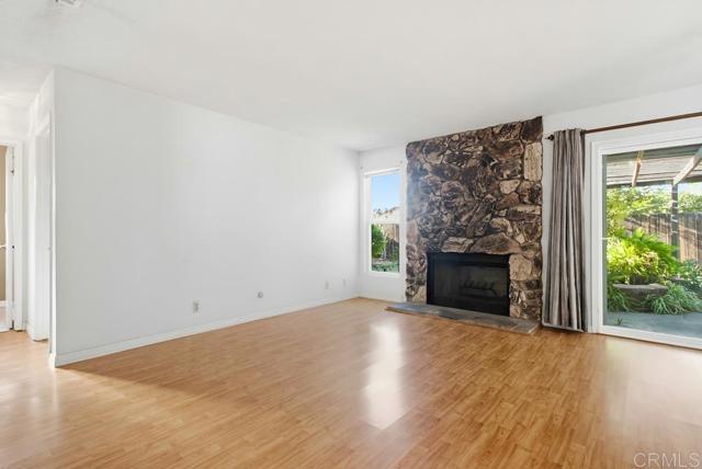 Detail Gallery Image 11 of 33 For 1237 Armstrong Cir, Escondido,  CA 92027 - 4 Beds | 2/1 Baths