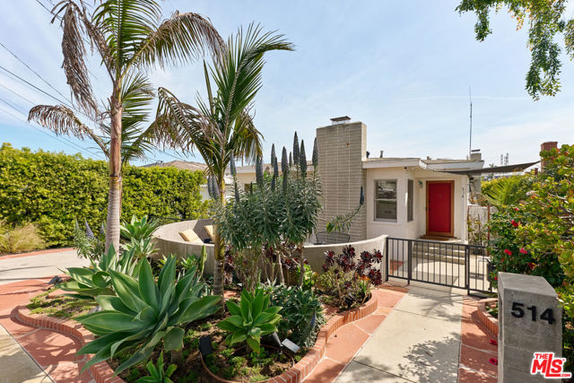 514 California Street, El Segundo CA: https://media.crmls.org/mediaz/213730e6-0873-4542-999d-73d677cdeb9d.jpg