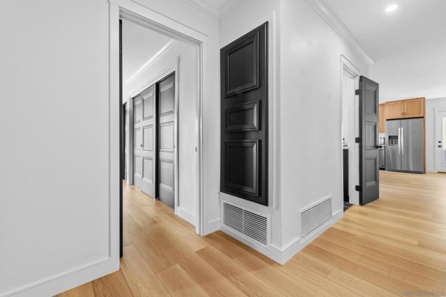 Image 37 of 46 For 4505 La Cuenta Dr