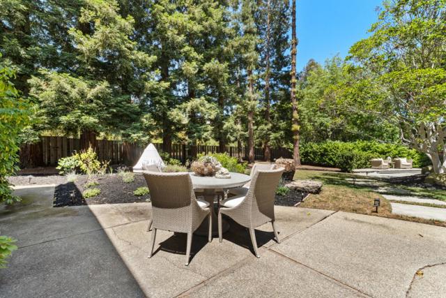 801 Allardice Way, Stanford CA: https://media.crmls.org/mediaz/213906cf-6078-457e-8402-cfe5f5625a05.jpg