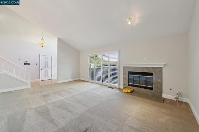 20 Broadmoor St, Moraga CA: https://media.crmls.org/mediaz/2139923a-47b4-42c8-92ef-4f6d88e1f212.jpg