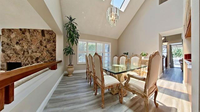2618 Unicornio Street, Carlsbad CA: https://media.crmls.org/mediaz/2139e6c3-627f-4f3f-9e6f-a2a70acb5ef8.jpg