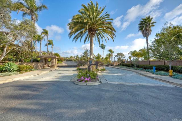 1664 Aryana Drive, Encinitas CA: https://media.crmls.org/mediaz/213ac26a-2f3d-46cf-b0b4-16129f684cbd.jpg