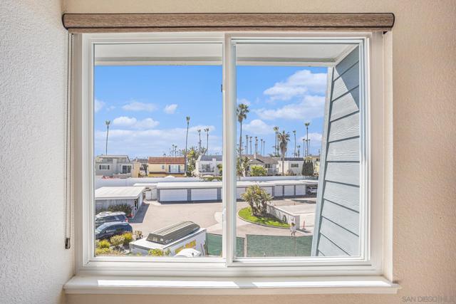 64 Montego Ct., Coronado, California 92118, 2 Bedrooms Bedrooms, ,2 BathroomsBathrooms,Condominium,For Sale,Montego Ct.,250019822SD