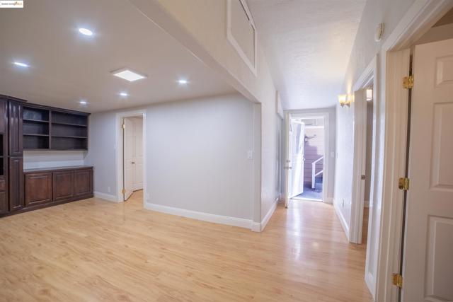 3517 Allendale Ave, Oakland CA: https://media.crmls.org/mediaz/213b1c91-d248-49e5-b616-5a1107f3c105.jpg