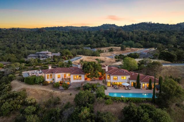 7 Redberry, Portola Valley CA: https://media.crmls.org/mediaz/213bb984-05bb-4b9c-8074-314b38ef2281.jpg