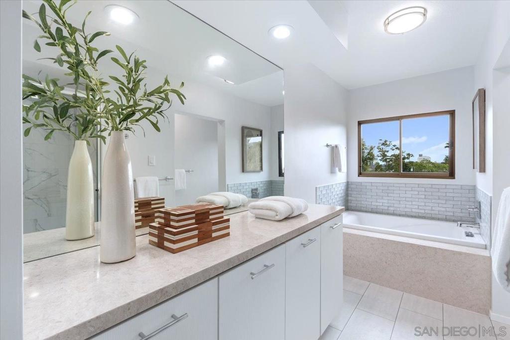 MLS #250036883SD image #27