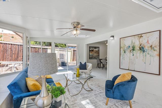 216 Appian Way, Union City CA: https://media.crmls.org/mediaz/213c4c6f-7265-485f-855f-62b7782d35ec.jpg