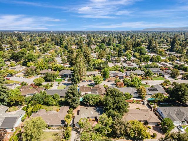 1635 Morton Avenue, Los Altos CA: https://media.crmls.org/mediaz/213dd61e-6cc6-452e-9634-c6d27ed0621b.jpg