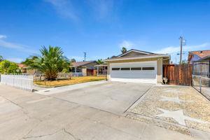 1868 Crinan Drive, San Jose CA: https://media.crmls.org/mediaz/213e59d8-46c9-4b08-8233-2f422dc823cc.jpg