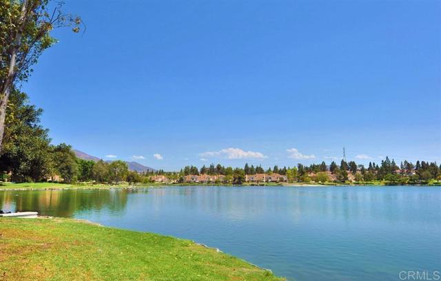 742 Eastshore, Chula Vista CA: https://media.crmls.org/mediaz/21410ee0-c0ce-47ca-9671-ee13801ed392.jpg