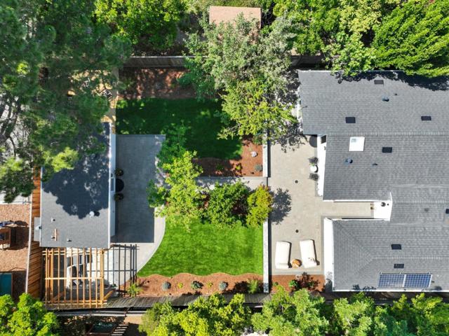 2810 Isabelle Avenue, San Mateo CA: https://media.crmls.org/mediaz/2141a505-5fee-4771-aa8c-207982087aee.jpg