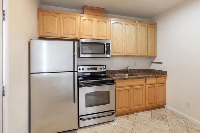 958 Ginger Lane, San Jose CA: https://media.crmls.org/mediaz/21446bdf-42d6-475d-bd7e-7bf09d221d42.jpg