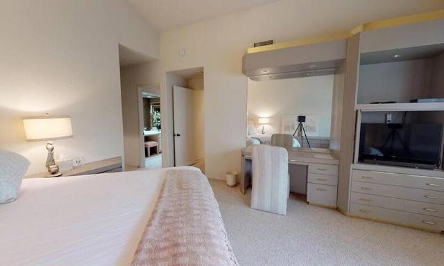 55417 Firestone, La Quinta CA: https://media.crmls.org/mediaz/21449bca-ec2e-4cd2-a266-a1f1513366b6.jpg