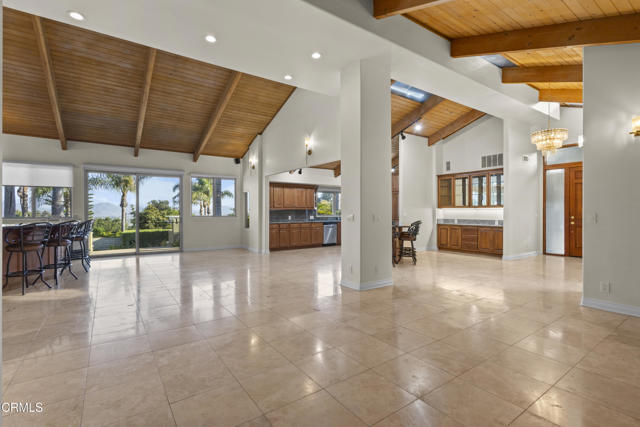 590 Alosta Drive, Camarillo CA: https://media.crmls.org/mediaz/2145171f-6339-40a2-a370-bce5f3e931de.jpg