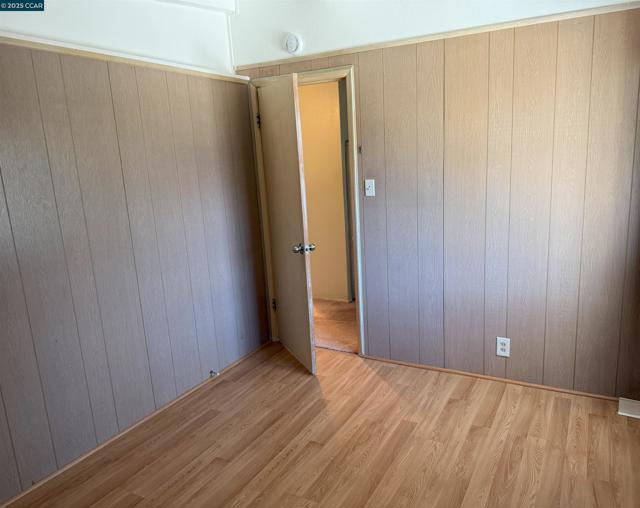 1679 Sarah Dr, Pinole CA: https://media.crmls.org/mediaz/214584bb-9f57-41a3-8cf9-43387fac18a4.jpg