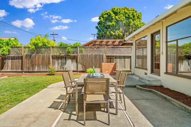 1105 W Mc Kinley Avenue, Sunnyvale CA: https://media.crmls.org/mediaz/21463621-13a1-41c2-a374-c8a837393c14.jpg