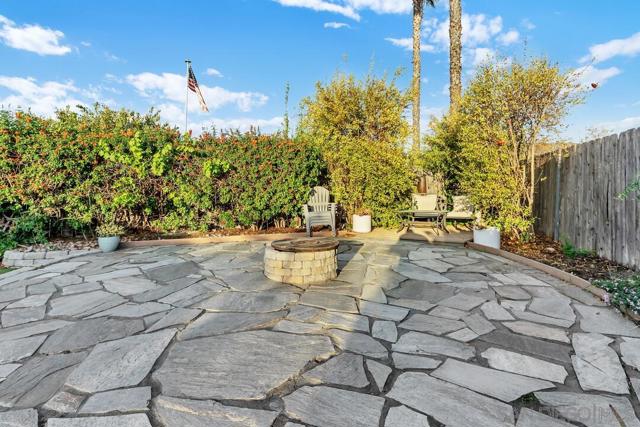 13551 Brett Harte, Lakeside CA: https://media.crmls.org/mediaz/2147780b-6d7c-4a41-b1b6-562e18e2fc7b.jpg