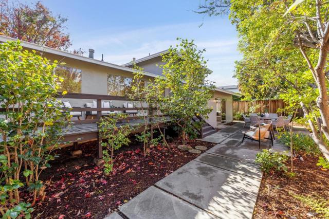 1133 Clydebank Court, Sunnyvale CA: https://media.crmls.org/mediaz/2147d55d-a536-4d3f-be57-b205b6f48dbb.jpg