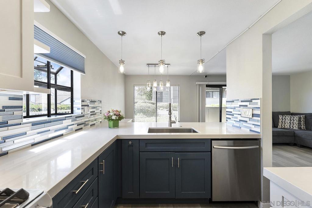 1059 Shadowridge Drive #7