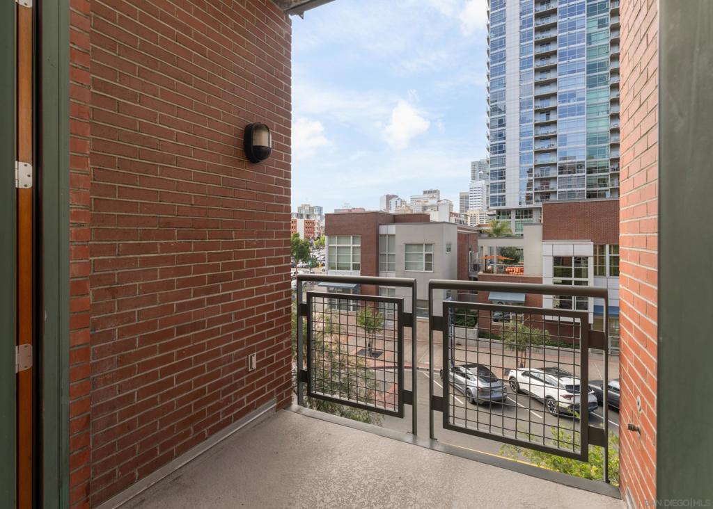 877 Island Ave - photo 20