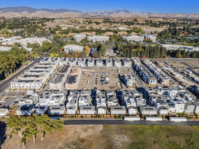 6008 Sunglow Terrace, San Ramon CA: https://media.crmls.org/mediaz/2149c125-864a-4f3a-8ade-37bd28f09fc9.jpg