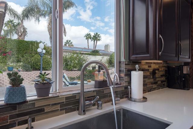69822 Camino Pacifico, Rancho Mirage CA: https://media.crmls.org/mediaz/214a5c5e-b9ce-40d8-ac6c-3940782fc062.jpg